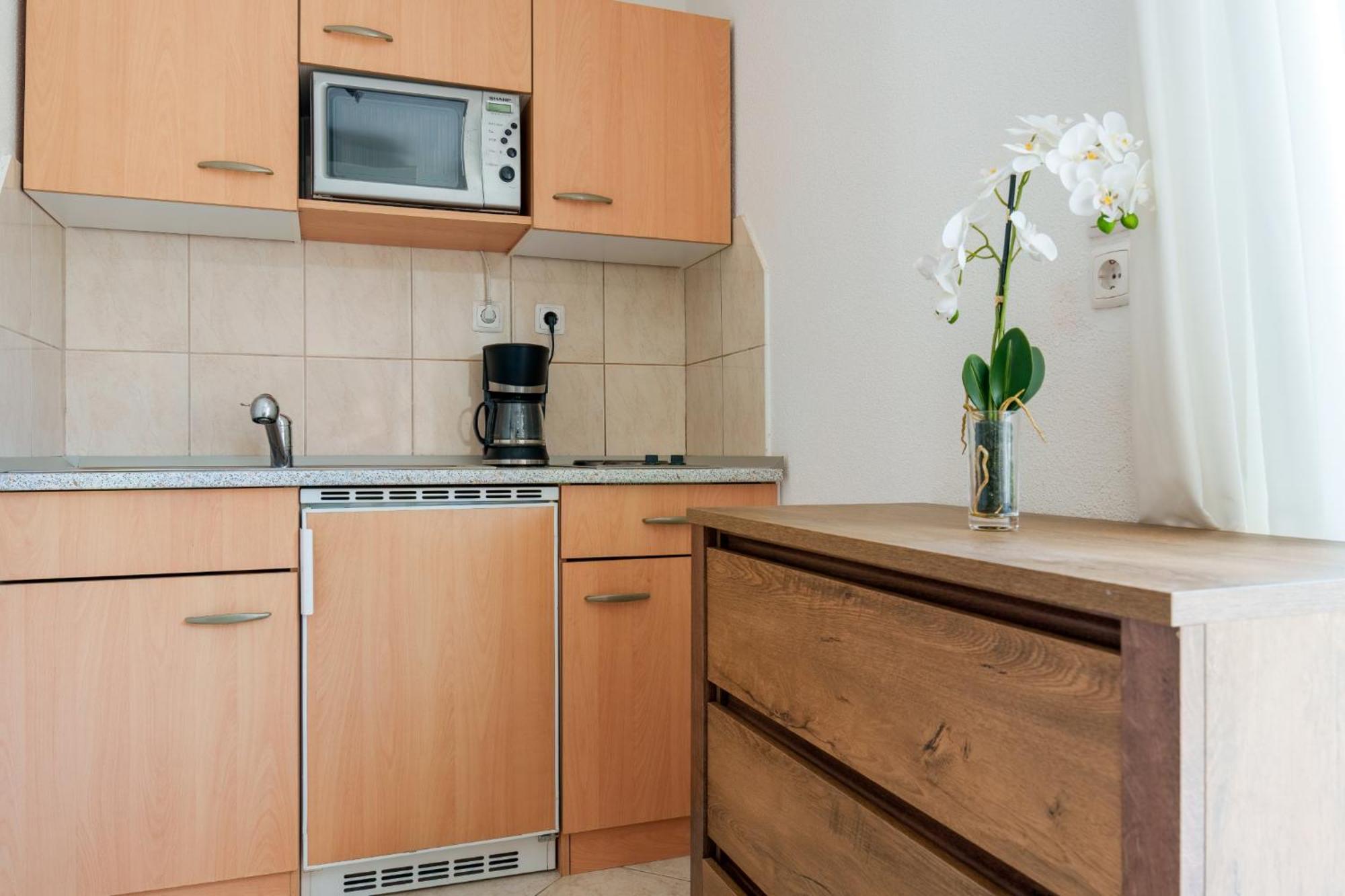 Studios Ruza Baška Voda Extérieur photo