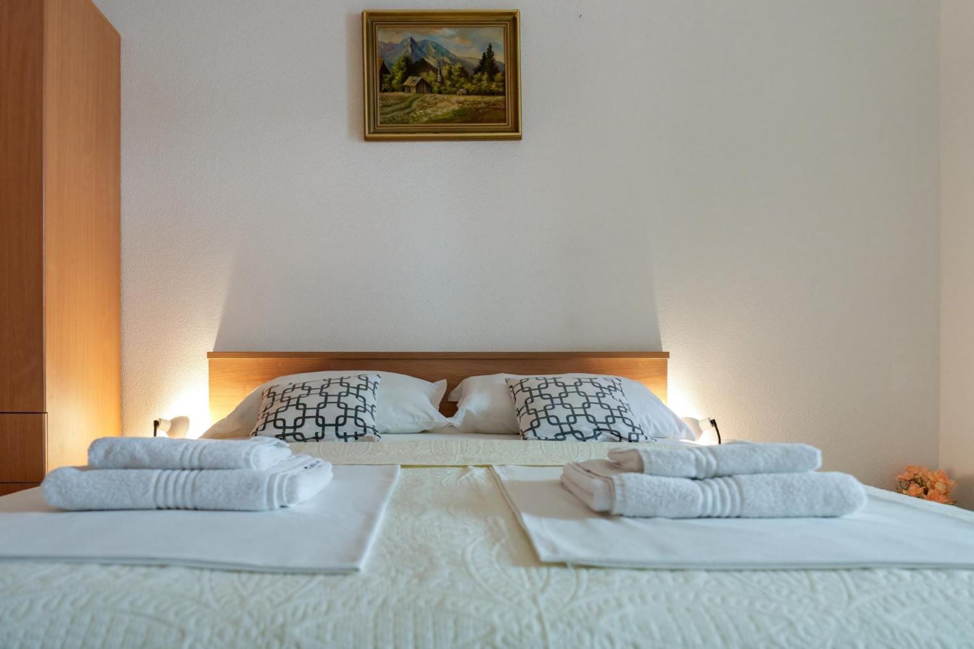 Studios Ruza Baška Voda Extérieur photo