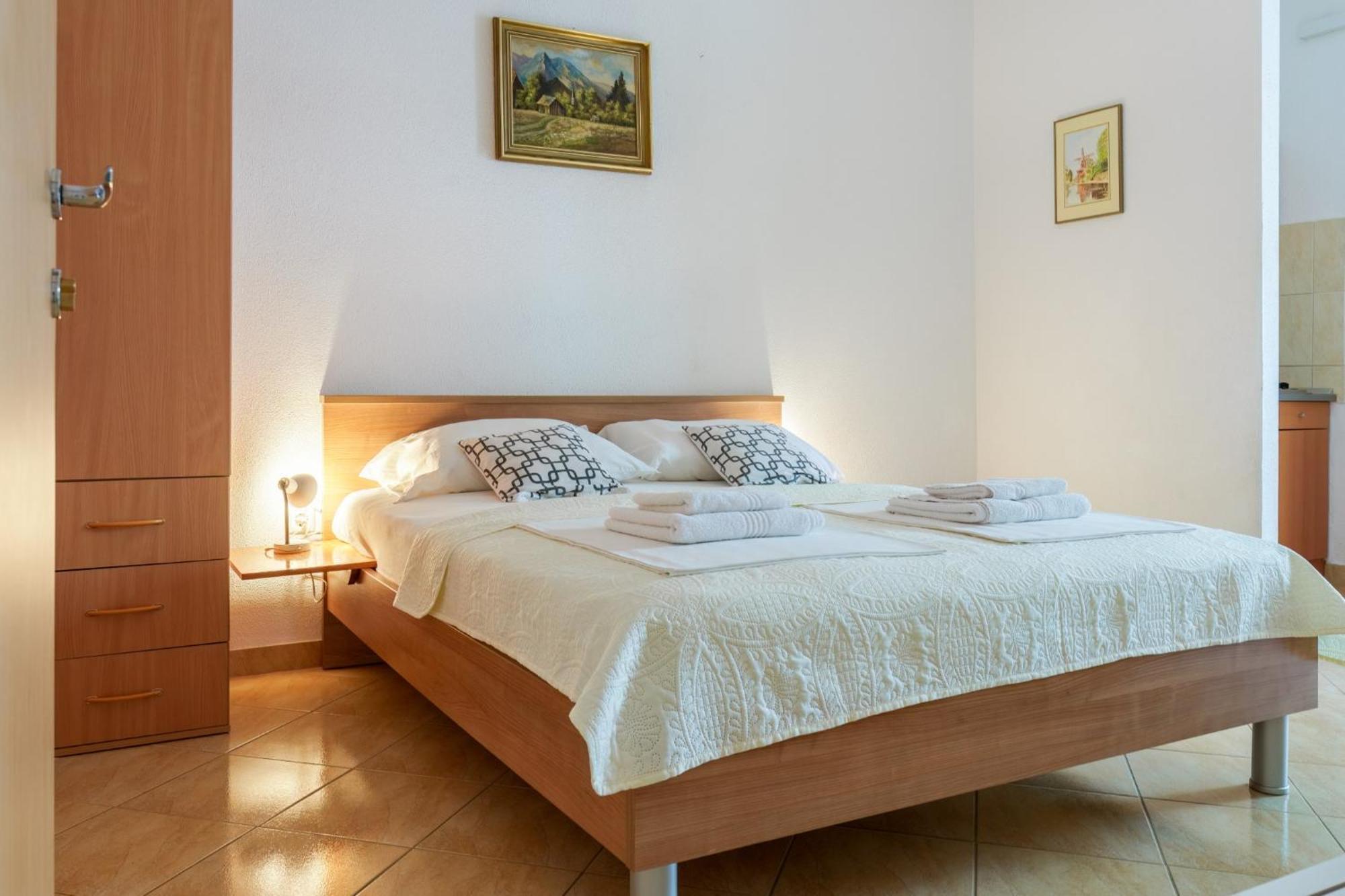 Studios Ruza Baška Voda Extérieur photo